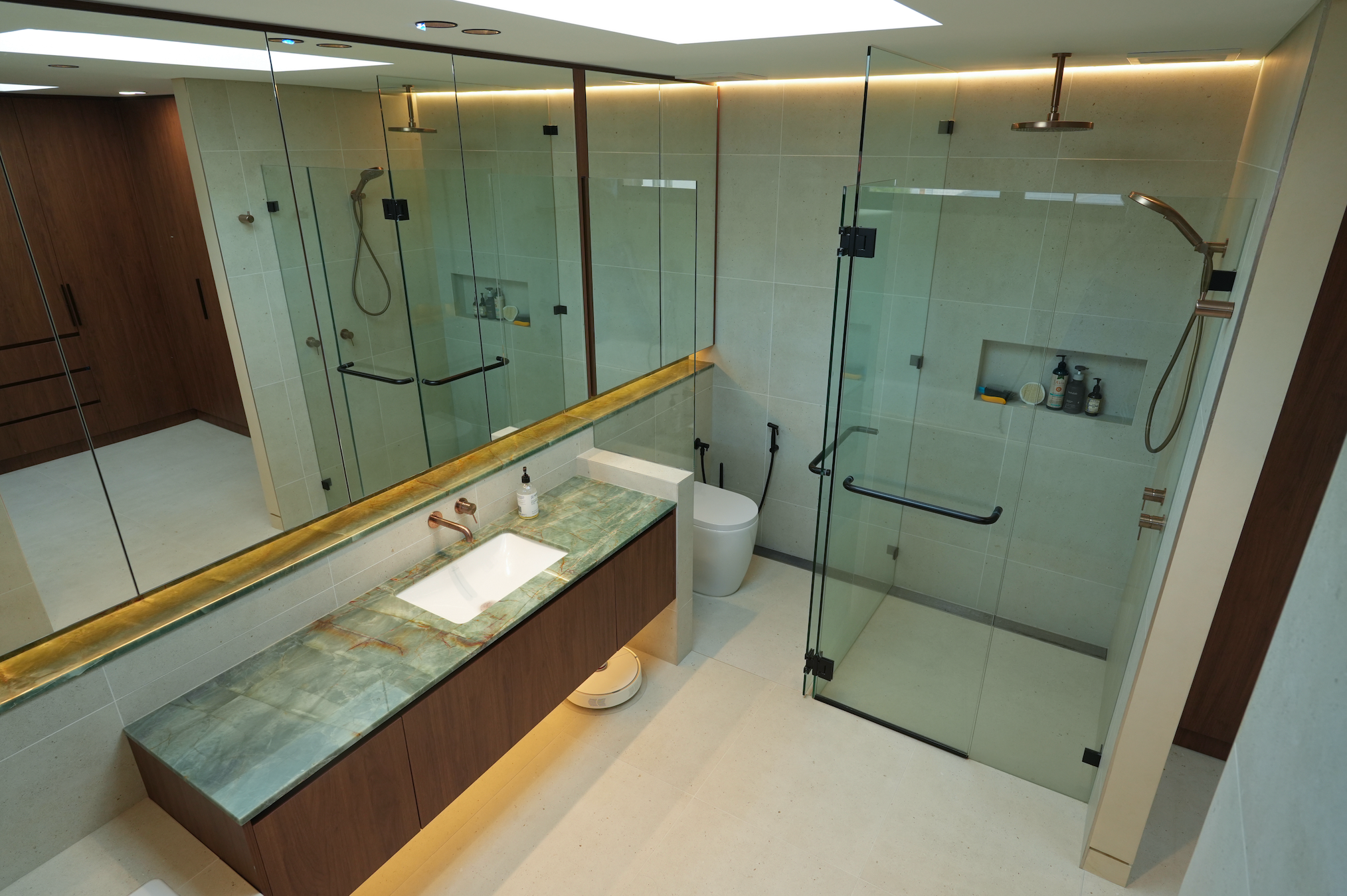 Green Marble Bathroom